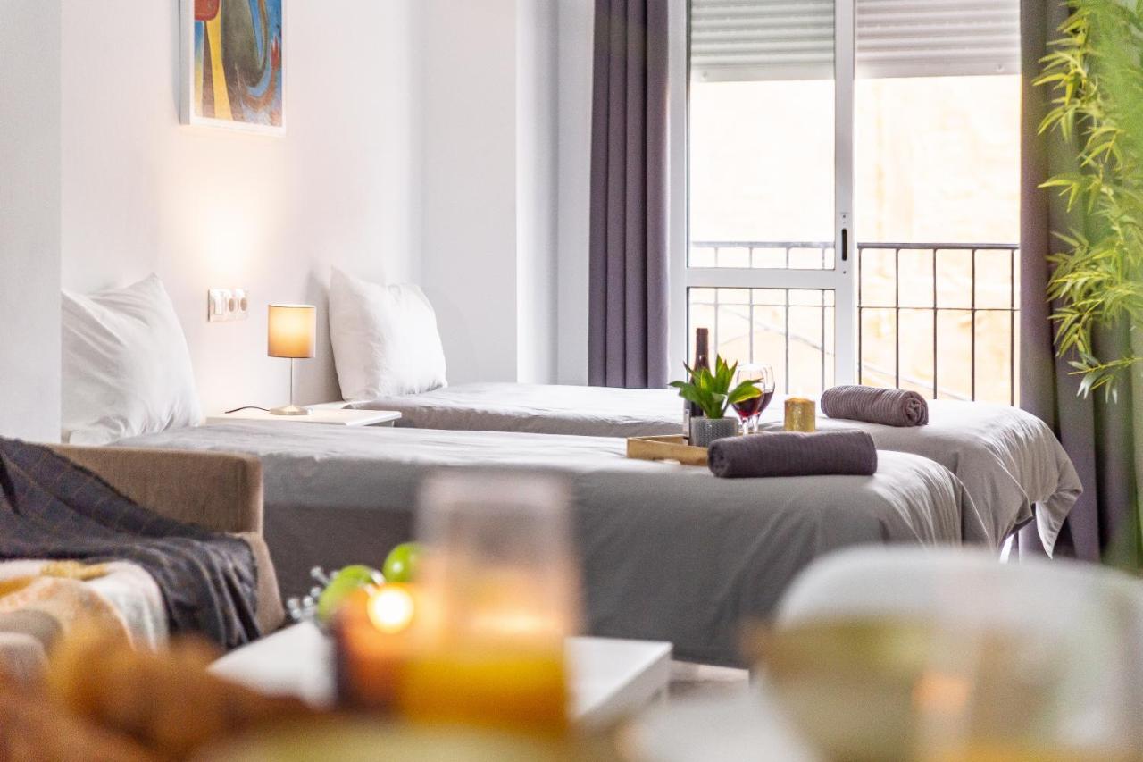 Marmoles Deluxe Apartment - Malaga Centro Екстер'єр фото