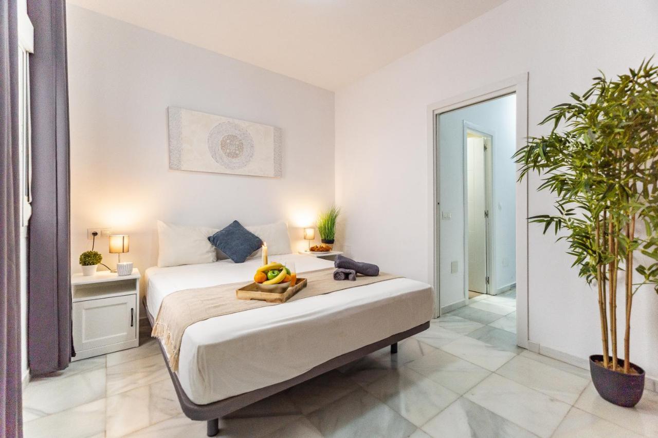 Marmoles Deluxe Apartment - Malaga Centro Екстер'єр фото