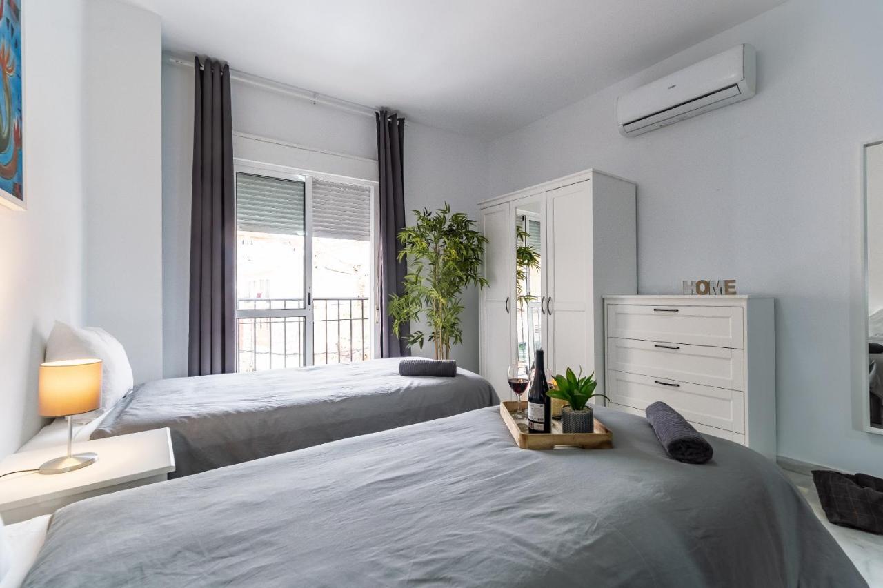 Marmoles Deluxe Apartment - Malaga Centro Екстер'єр фото